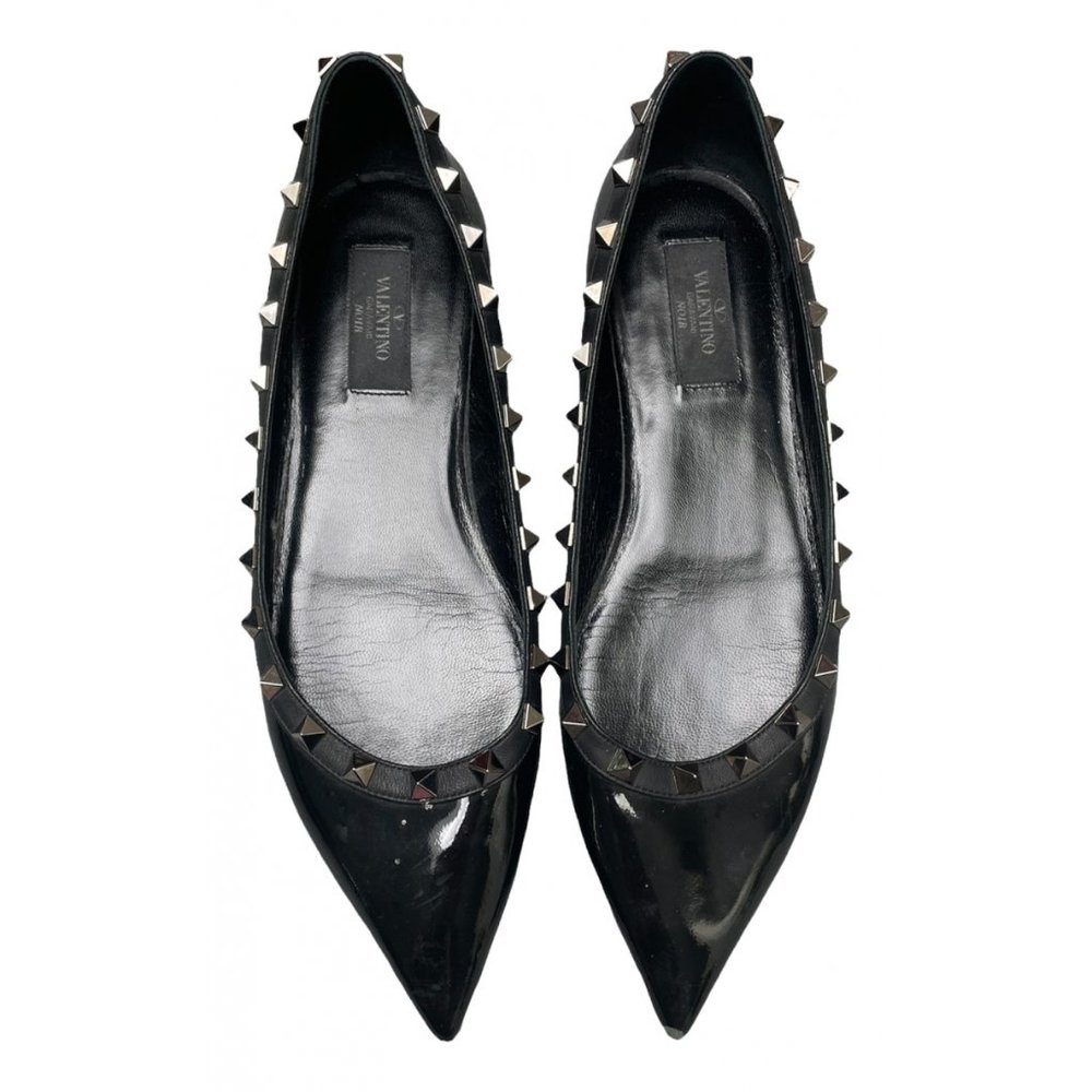 Valentino Garavani Rockstud Patent Leather Flats (6.5)